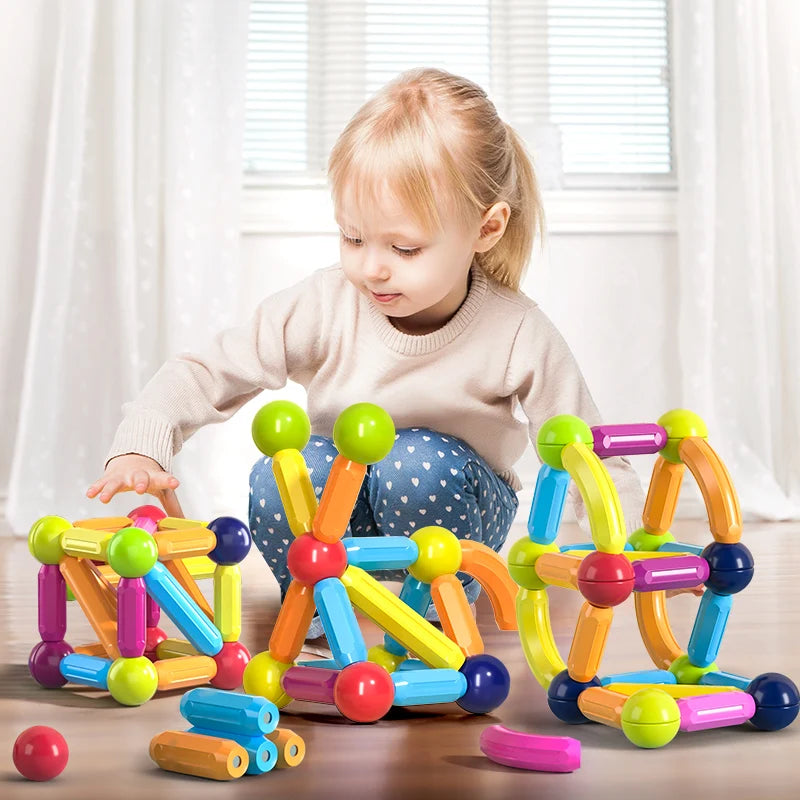 Children's magnetic construction set